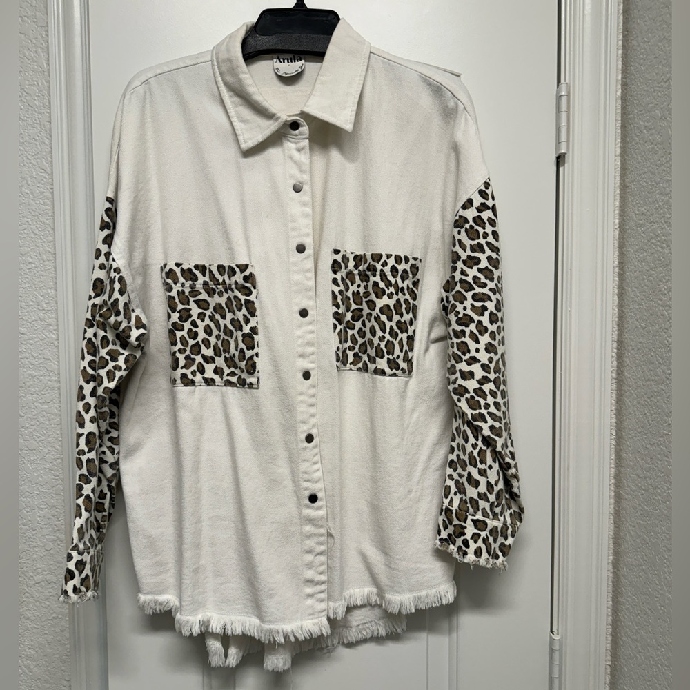 Arula white denim button down with cheetah accents.